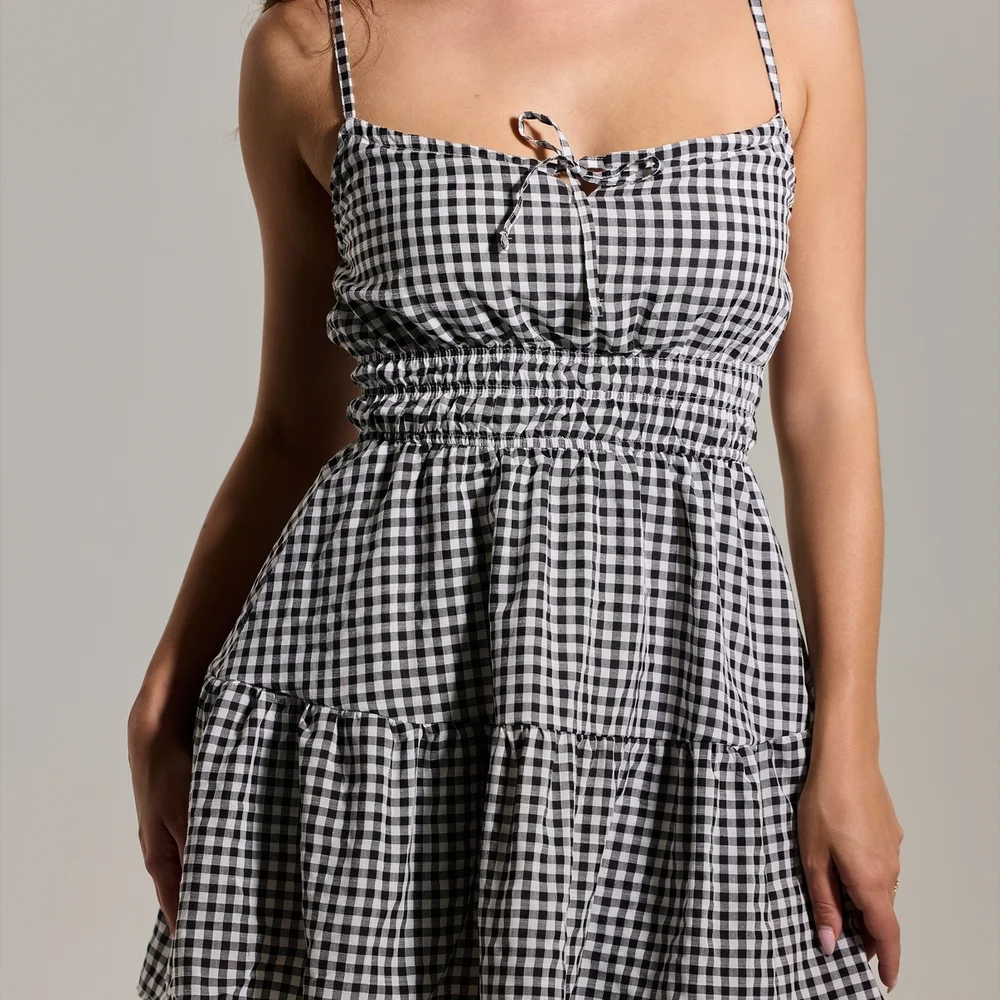 (Limited Edition) Klassy Network Black and White Checkered Mini Dress - Picture 3 of 9